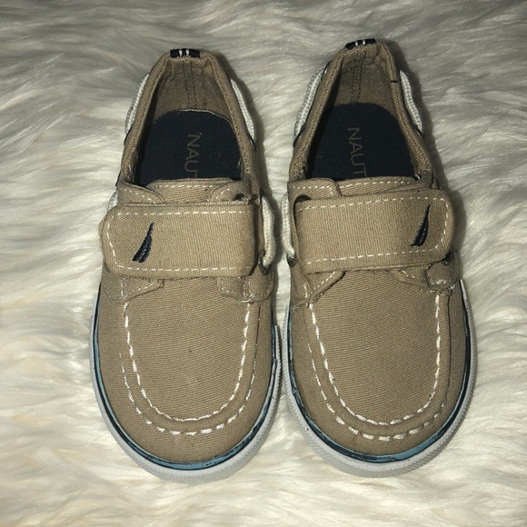 Boys Nautica boat shoes - Picture 8 of 8